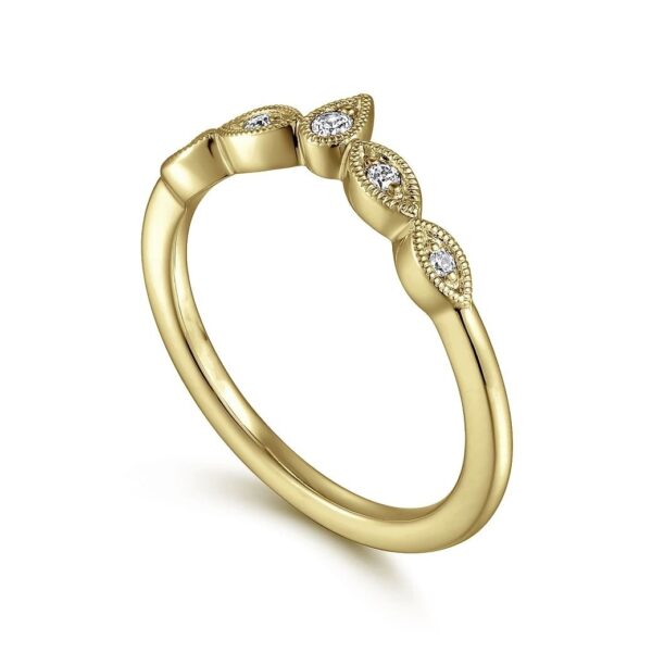 Vintage Inspired 14K Yellow Gold Curved Gold Diamond Anniversary Band - 0.07 ct - Image 4