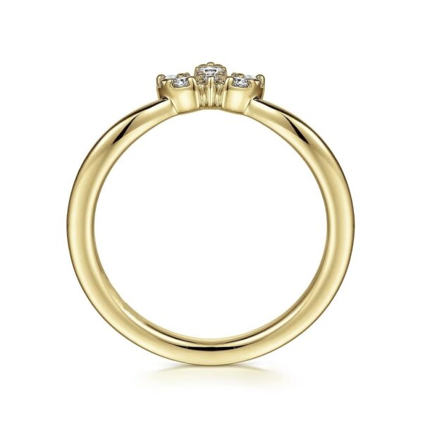 Curved 14K Yellow Gold Diamond Anniversary Band - 0.1 ct - Image 4